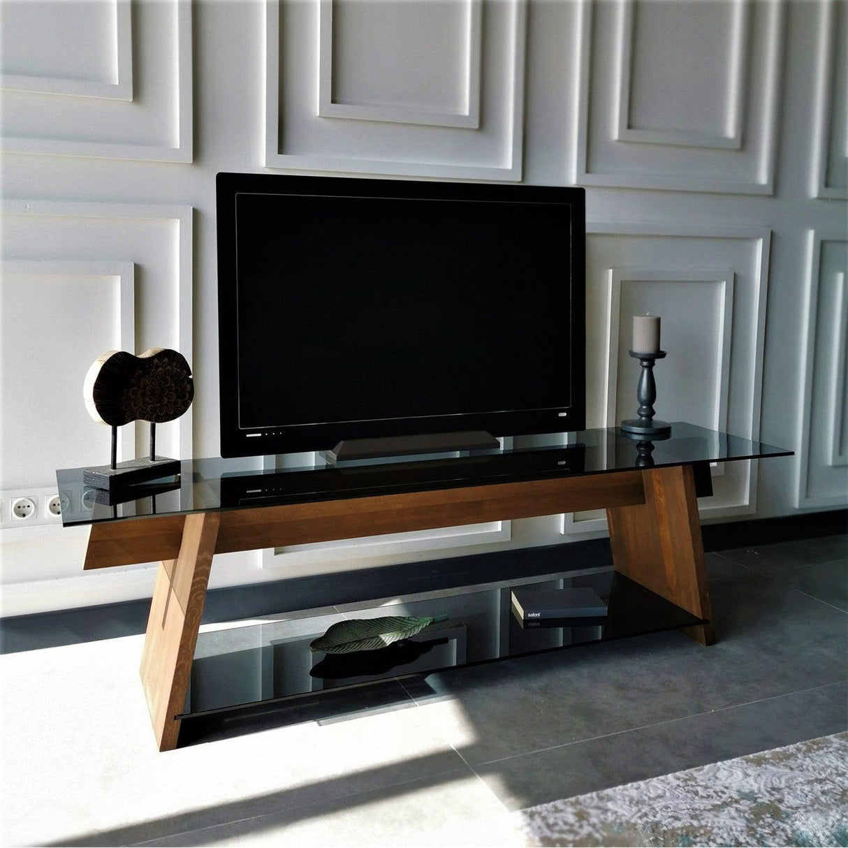 Comoda TV TV201, Nuc, 40x45x158 cm